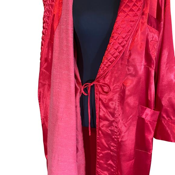 Vintage Victoria’s Secret Red Satin Quilted Robe Belted M/L Embroidered Pocket - Picture 6 of 8